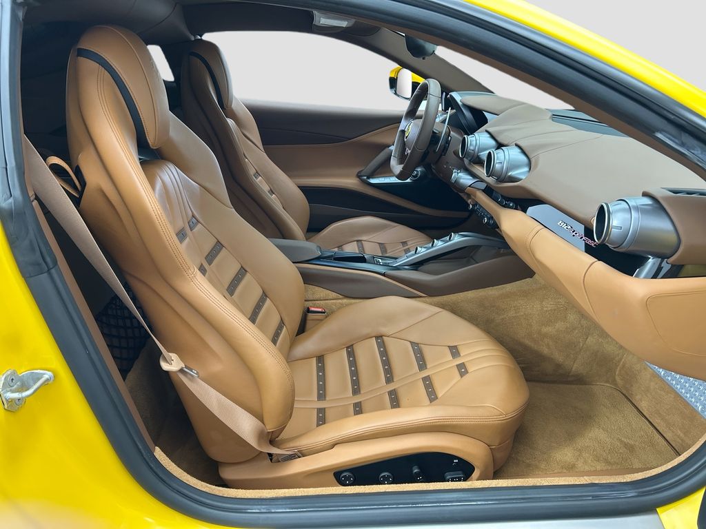 Thumbnail: 2019 Ferrari 812 - 19