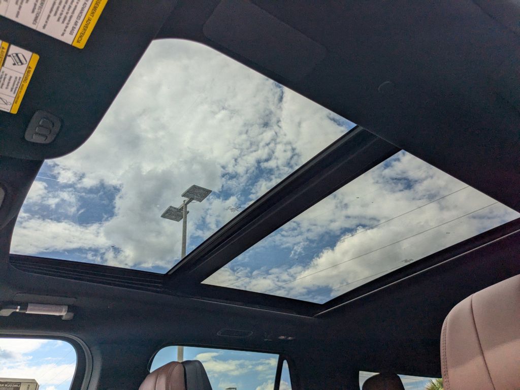 2025 Lincoln Navigator L Reserve