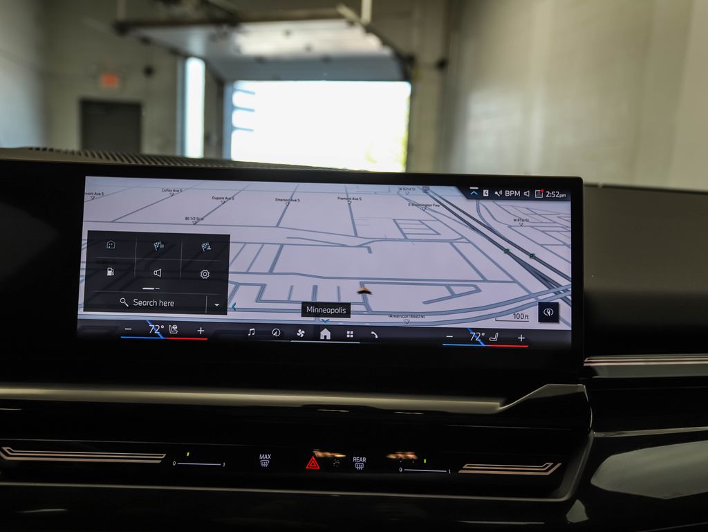 Thumbnail: 2026 BMW 5 Series - 17