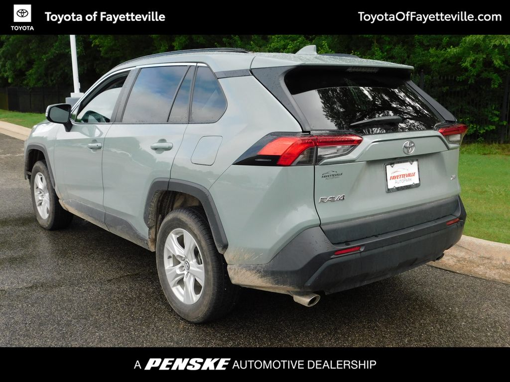 Thumbnail: 2021 Toyota RAV4 - 9