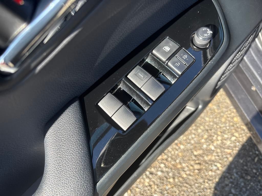 2022 Magnetic Gray Metallic Toyota Prius L FWD Hatchback