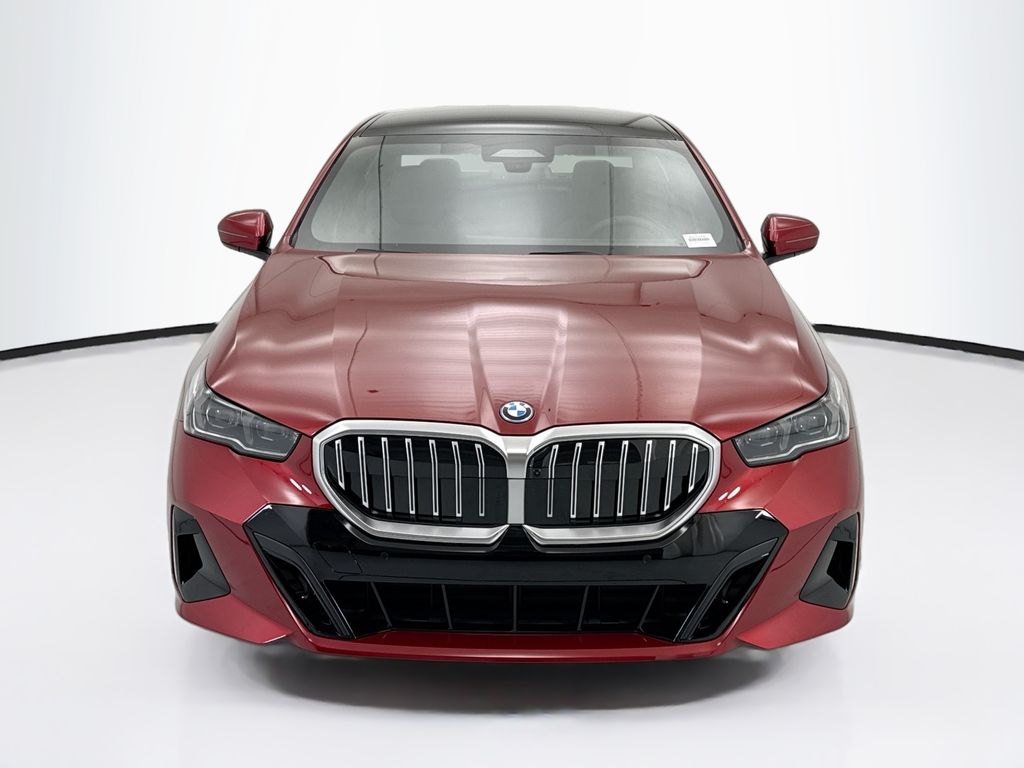Thumbnail: 2027 BMW 5 Series - 2