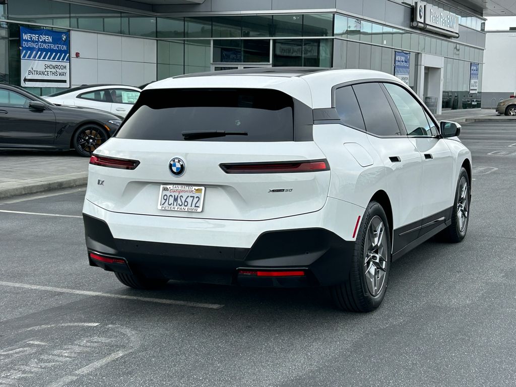Thumbnail: 2022 BMW iX - 5