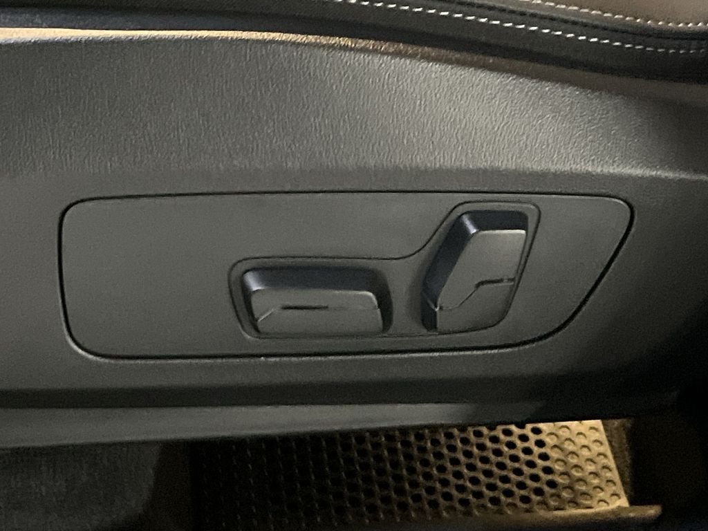 Thumbnail: 2026 BMW X1 - 12