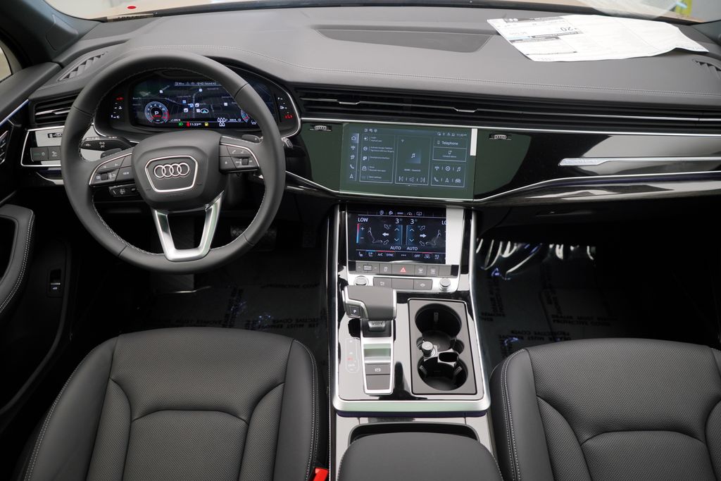 2025 Audi Q7  11