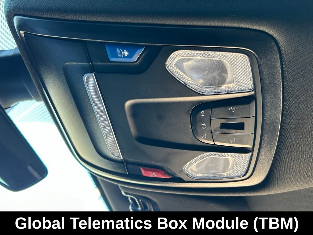 Used 2024 White Ram Big Horn image 35