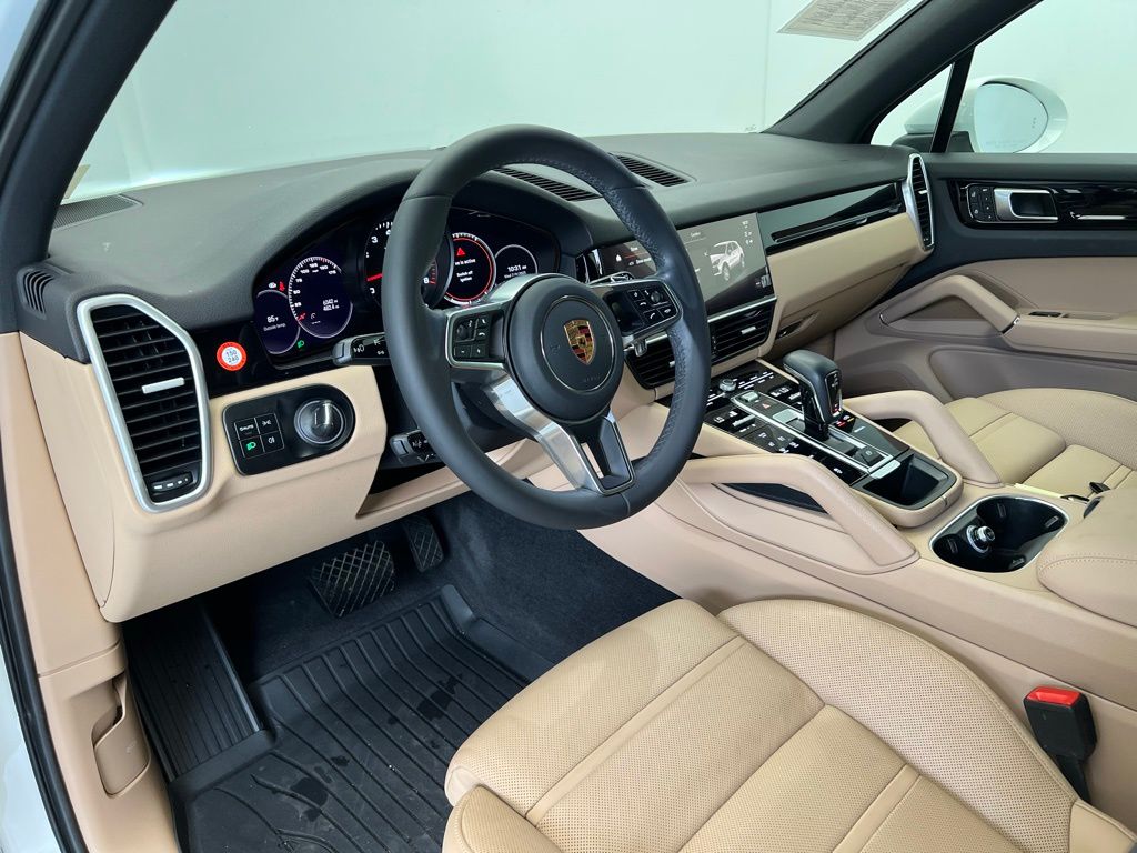 Thumbnail: 2023 Porsche Cayenne - 4
