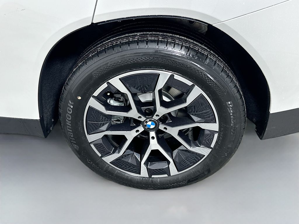 Thumbnail: 2025 BMW X3 - 23