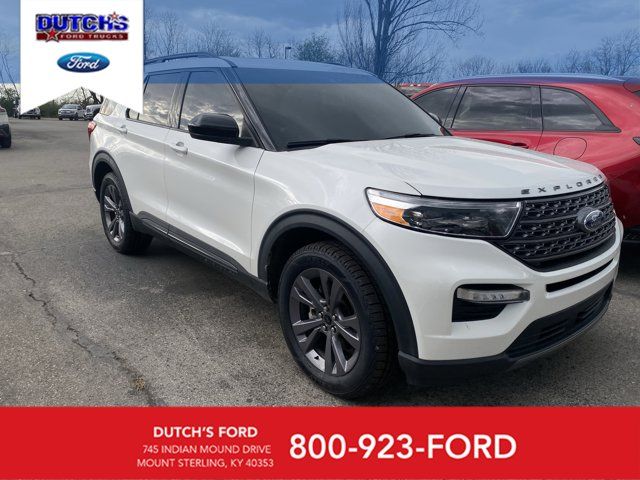 White Metallic 2022 Ford Explorer XLT AWD SUV / Crossover All-Wheel Drive Automatic