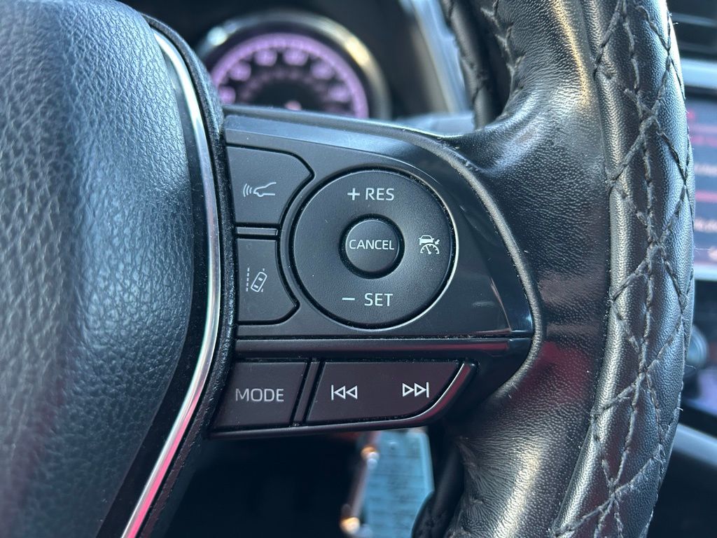 Thumbnail: 2019 Toyota Camry - 19