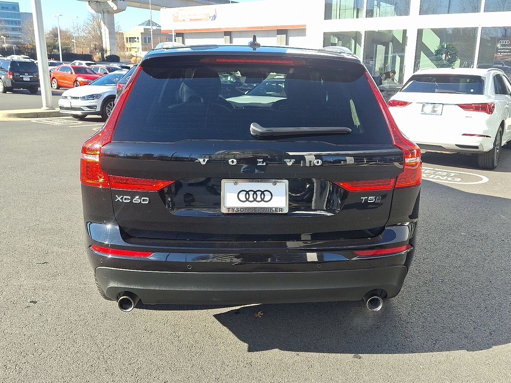 Thumbnail: 2021 Volvo XC60 - 5