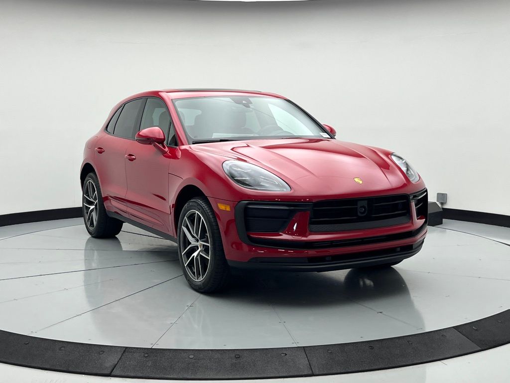 Thumbnail: 2025 Porsche Macan - 7