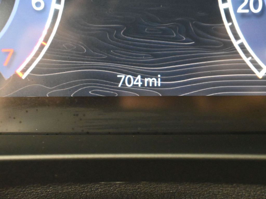 Used 2024 Silver Zynith Jeep Laredo image 31