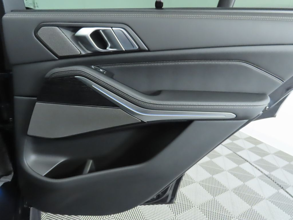 Thumbnail: 2026 BMW X5 - 28