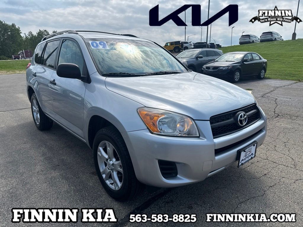 Classic Silver Metallic 2009 Toyota RAV4 SUV / Crossover Four-Wheel Drive 4-Speed Automatic