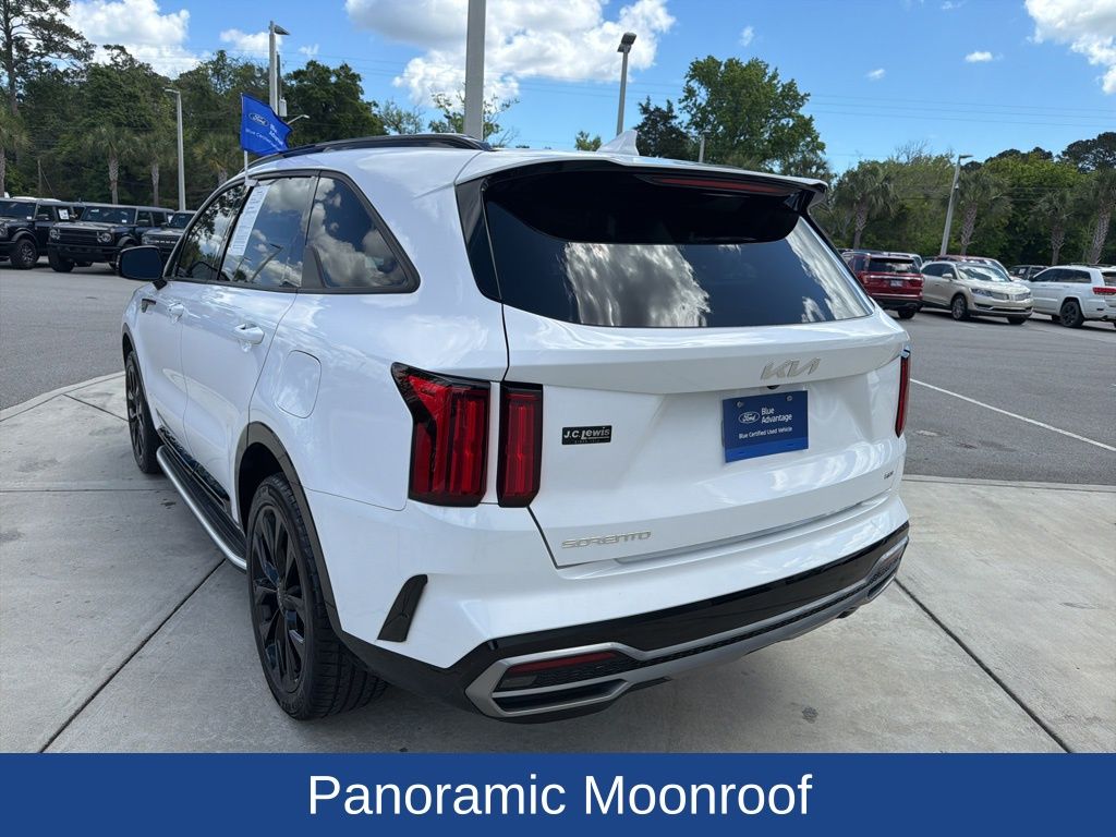 2023 Kia Sorento SX