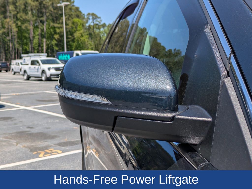 2024 Ford Edge Titanium