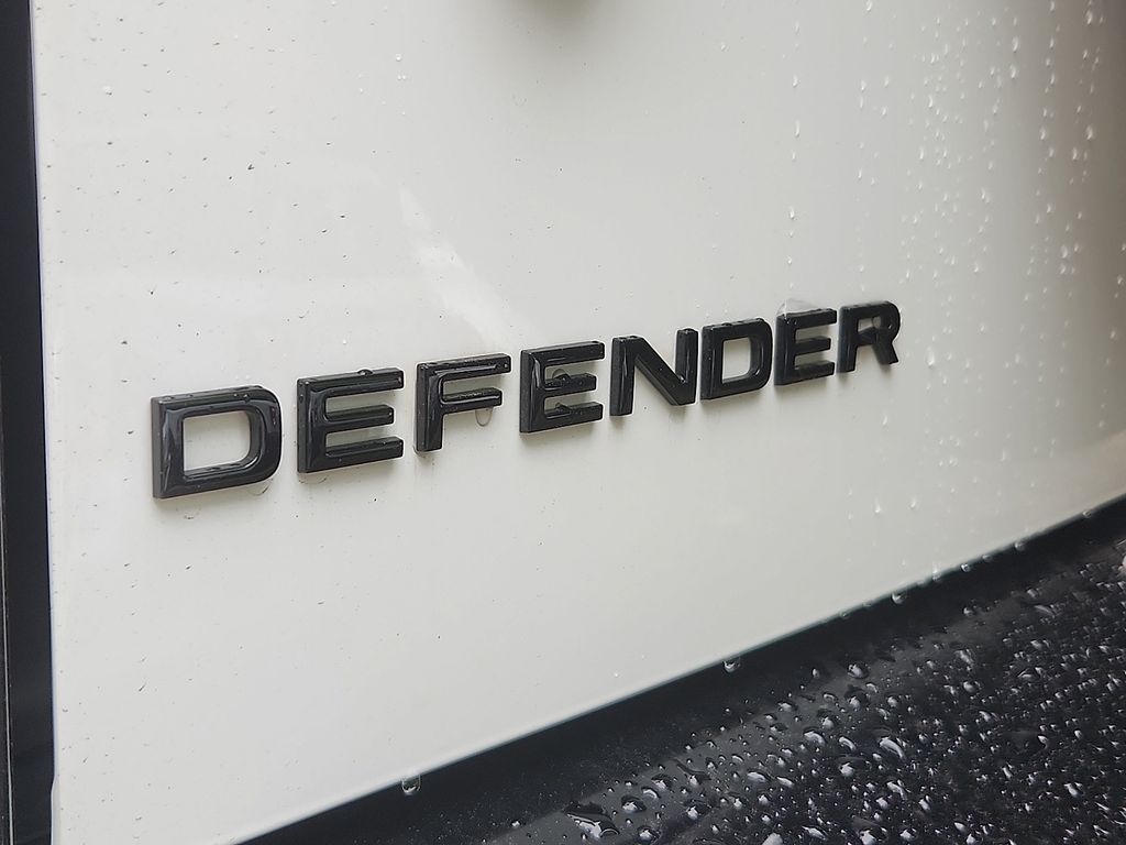 Thumbnail: 2026 Land Rover Defender - 11