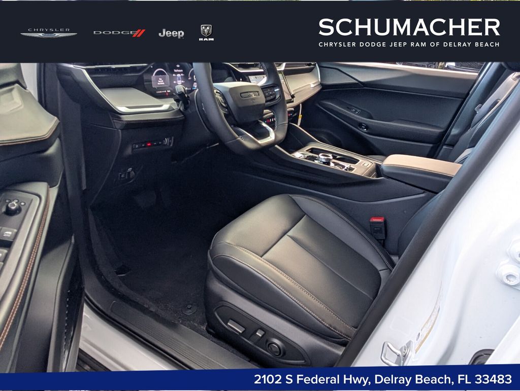 new 2026 Jeep Cherokee car, priced at $37,210