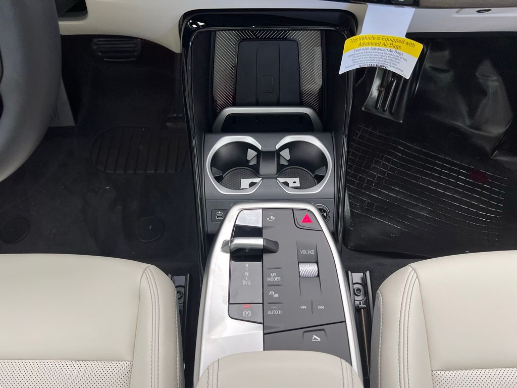 Thumbnail: 2026 BMW X1 - 11