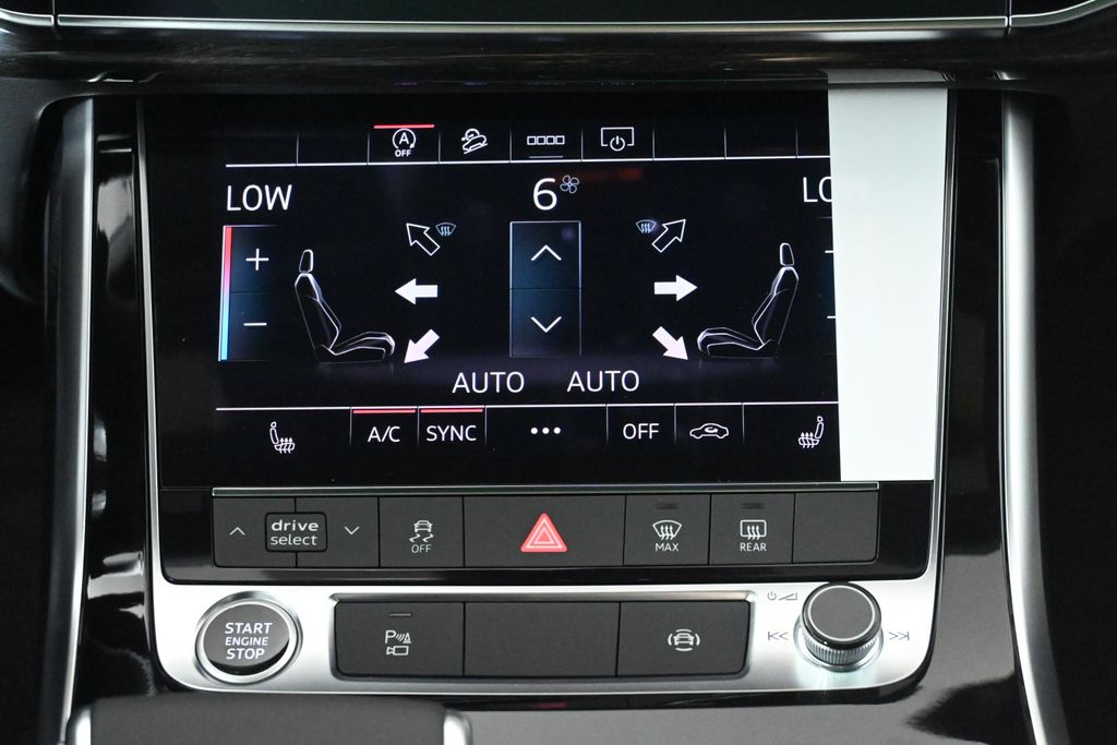 Thumbnail: 2025 Audi Q8 - 18