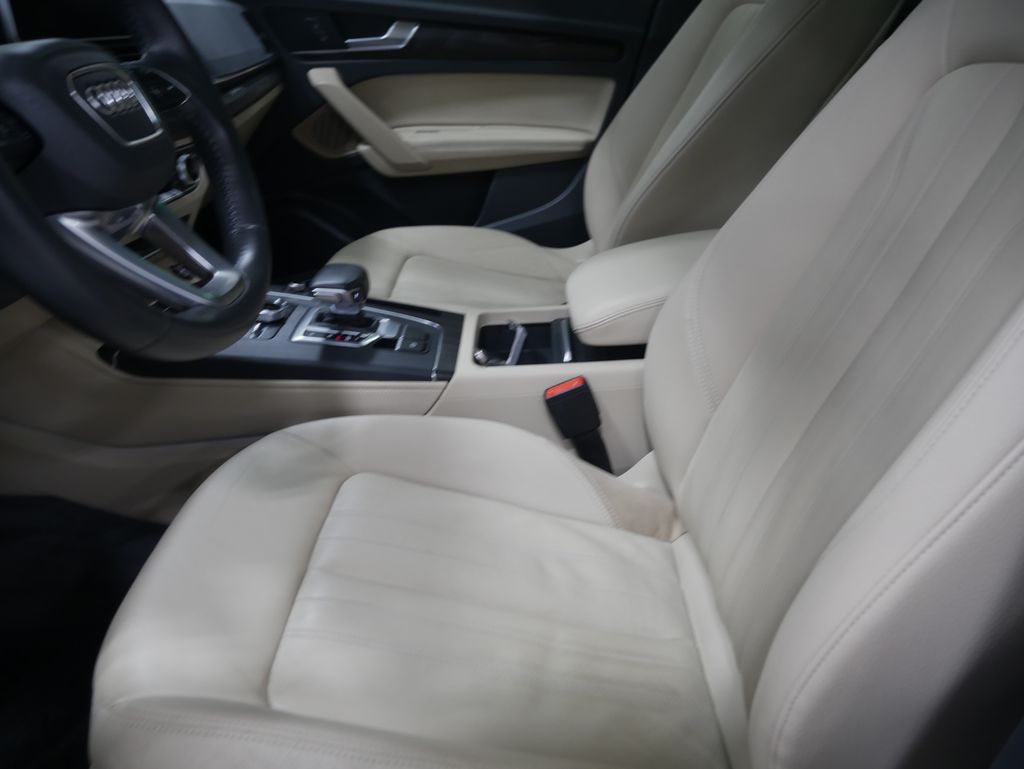 Thumbnail: 2020 Audi Q5 - 19