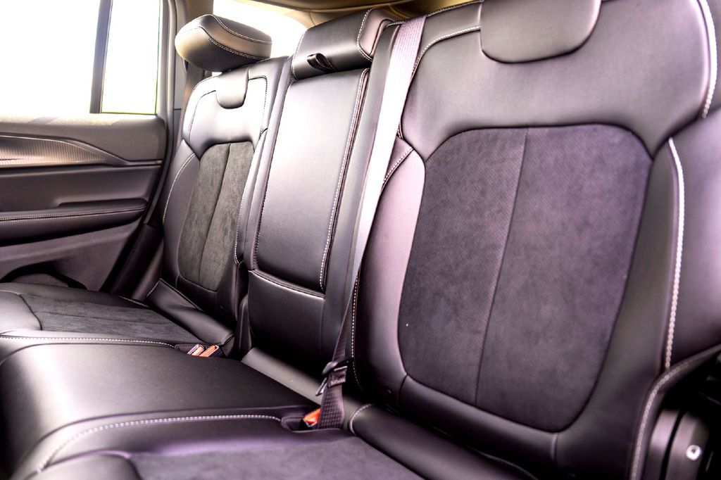 New Car 2025 Jeep Grand Cherokee  Altitude X For Sale Under $50,000 In Taylor, Texas