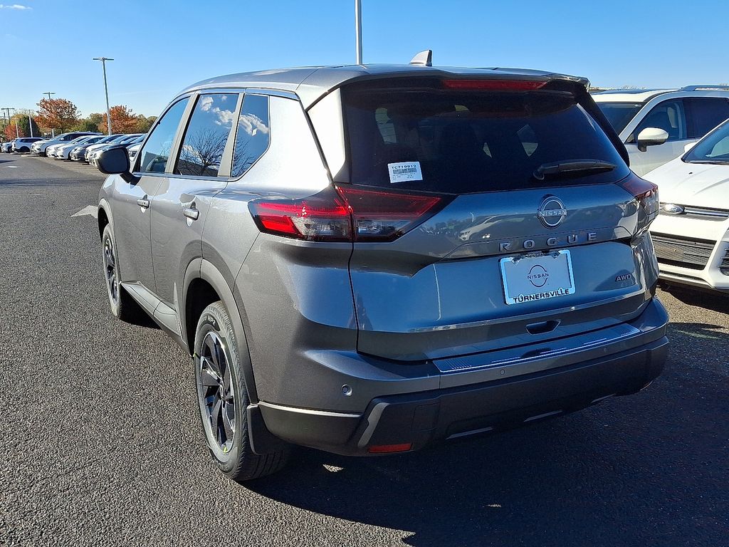 Thumbnail: 2026 Nissan Rogue - 3