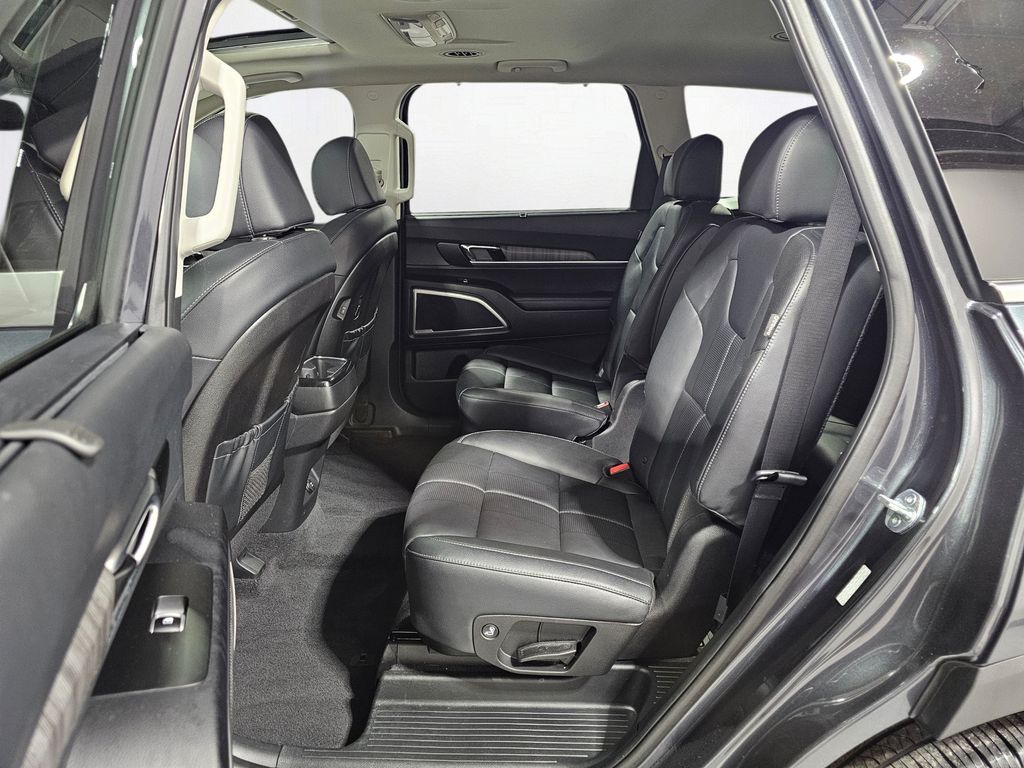 Used 2024 Gray Kia EX image 18