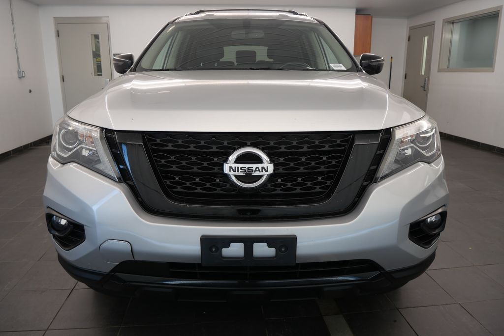 2020 Nissan Pathfinder SV 9