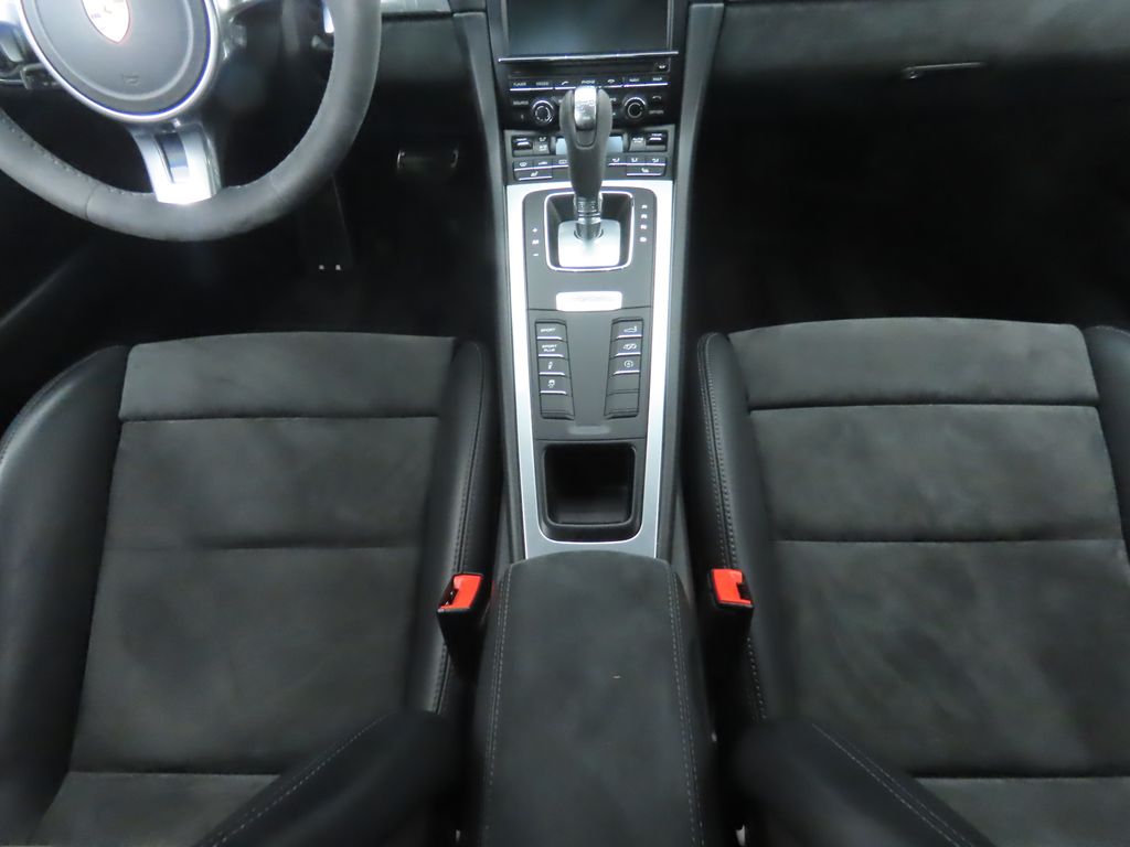 Thumbnail: 2016 Porsche Cayman - 17