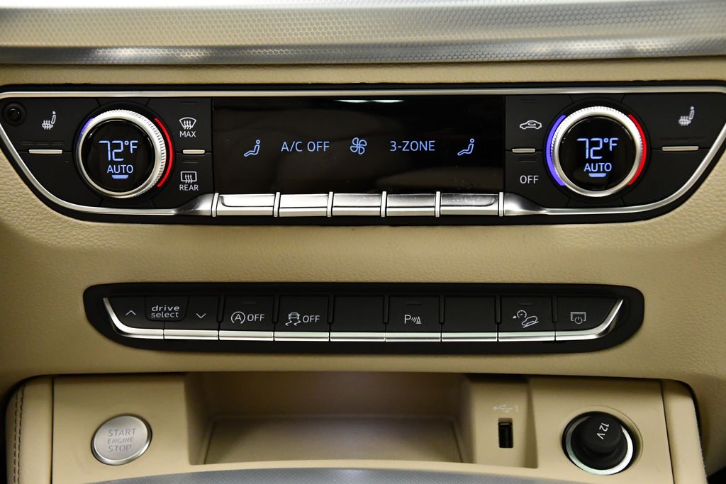 2025 Audi Q5 e Premium Plus 30