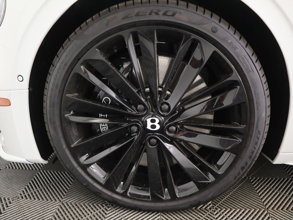 Thumbnail: 2025 Bentley Flying Spur - 31