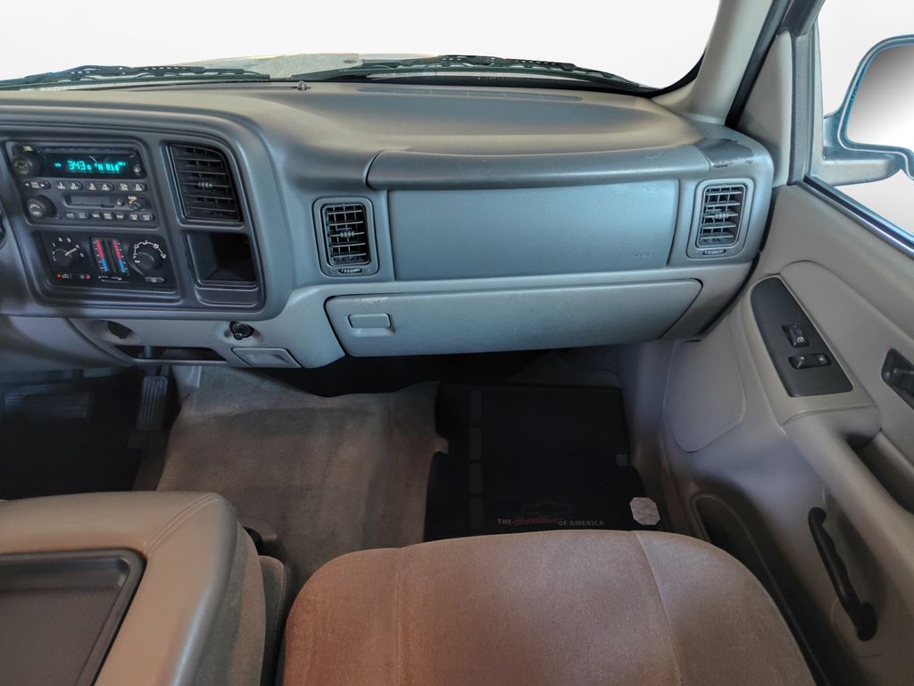 Used Car 2004 Chevrolet Tahoe  Ls For Sale In Austin, Texas