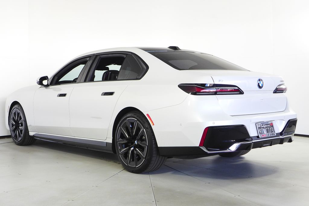 Thumbnail: 2025 BMW i7 - 9