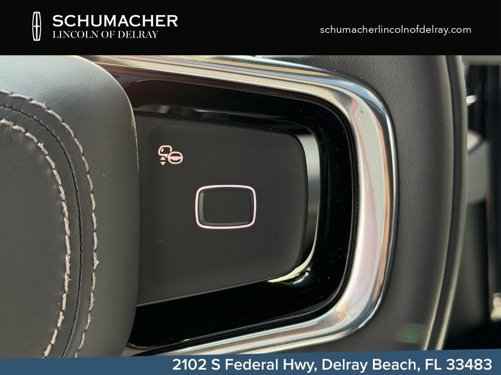 new 2026 Lincoln Navigator car, priced at $103,164