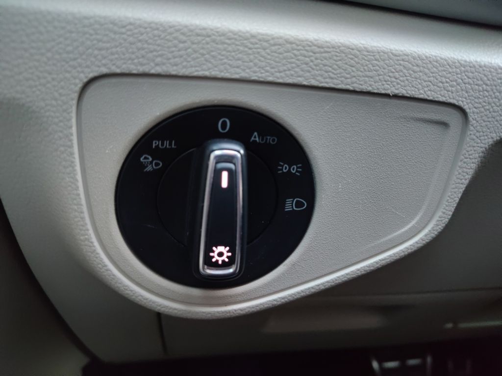 Used Car 2021 Volkswagen Atlas  3.6l V6 Sel Premium R-line For Sale Under $35,000 In Austin, Texas