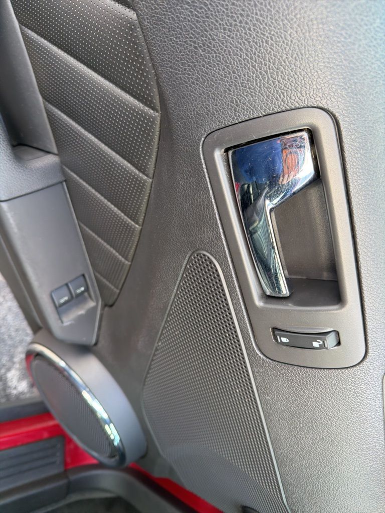 Thumbnail: 2011 Ford Mustang - 21