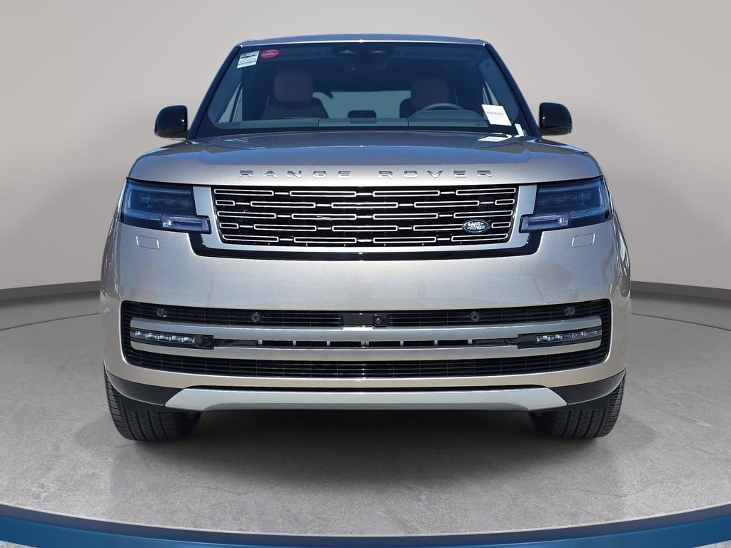 New 2026 Gold Land Rover SE image 2