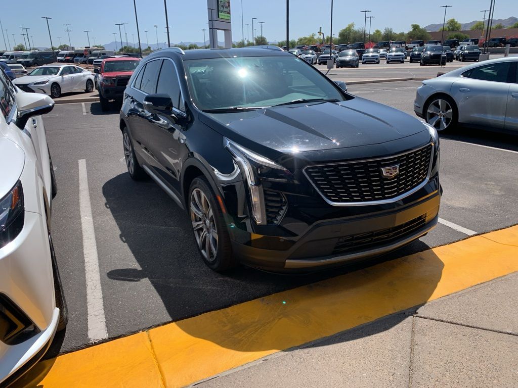 Thumbnail: 2019 Cadillac XT4 - 3