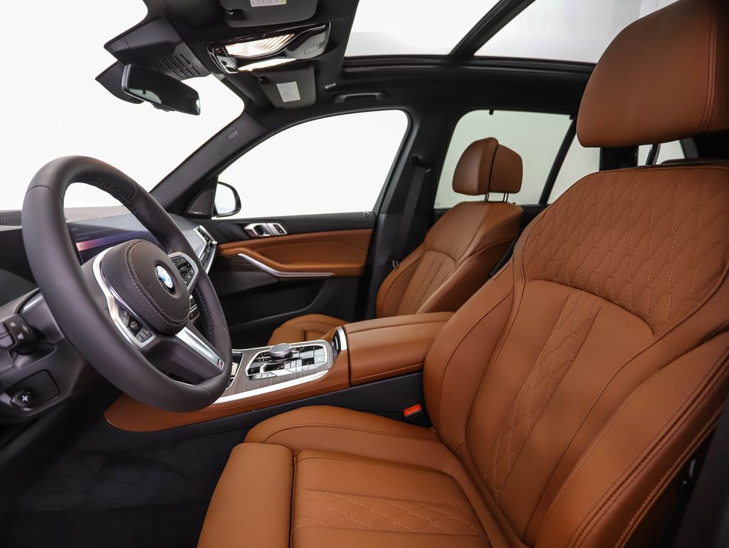 Thumbnail: 2026 BMW X5 - 11