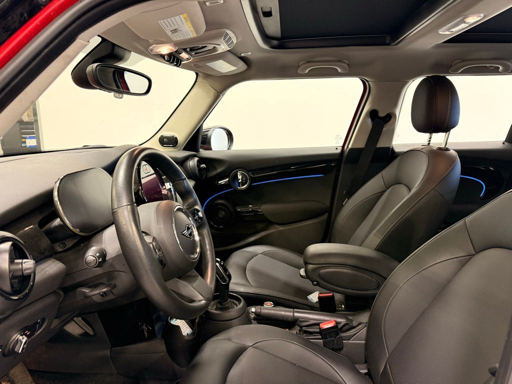 Thumbnail: 2022 MINI Cooper - 10