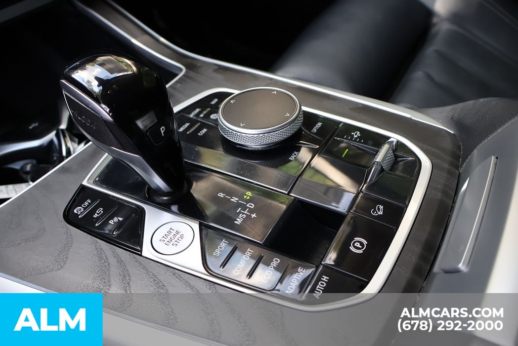 Used 2022 Gray BMW xDrive40i image 36