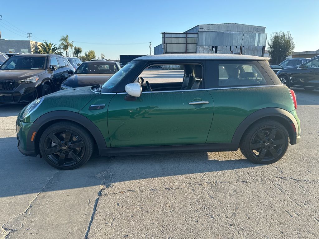 2022 MINI Cooper S Signature 2