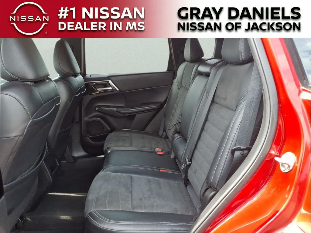 Used 2024 Mitsubishi Outlander SUV