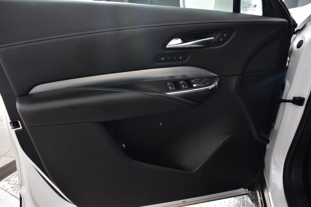 Thumbnail: 2020 Cadillac XT4 - 10