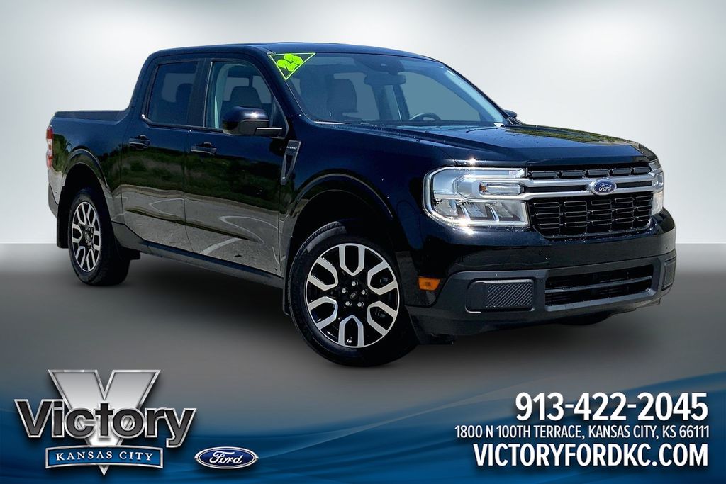 2023 Ford Maverick Negro (Shadow Black) Camioneta Tracción en las cuatro ruedas 8 velocidades Automática