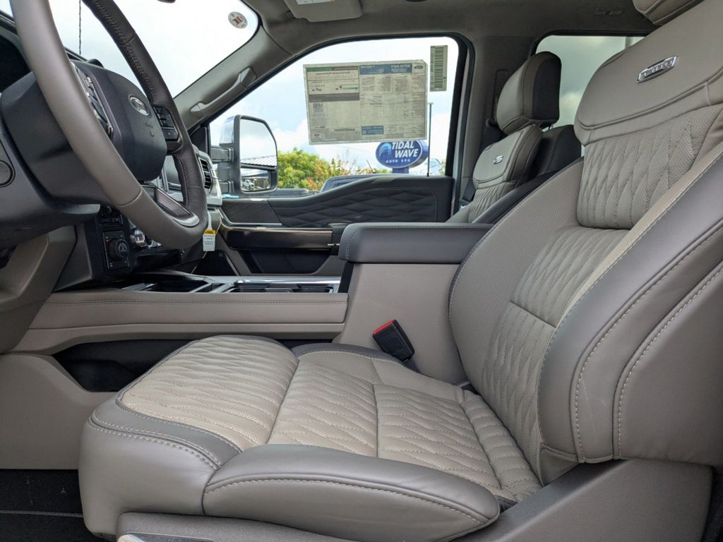 2025 Ford F-250 Platinum