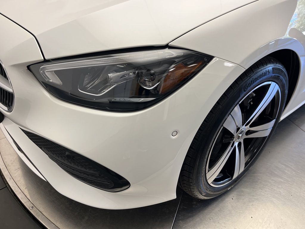 Thumbnail: 2025 Mercedes-Benz C-Class - 9