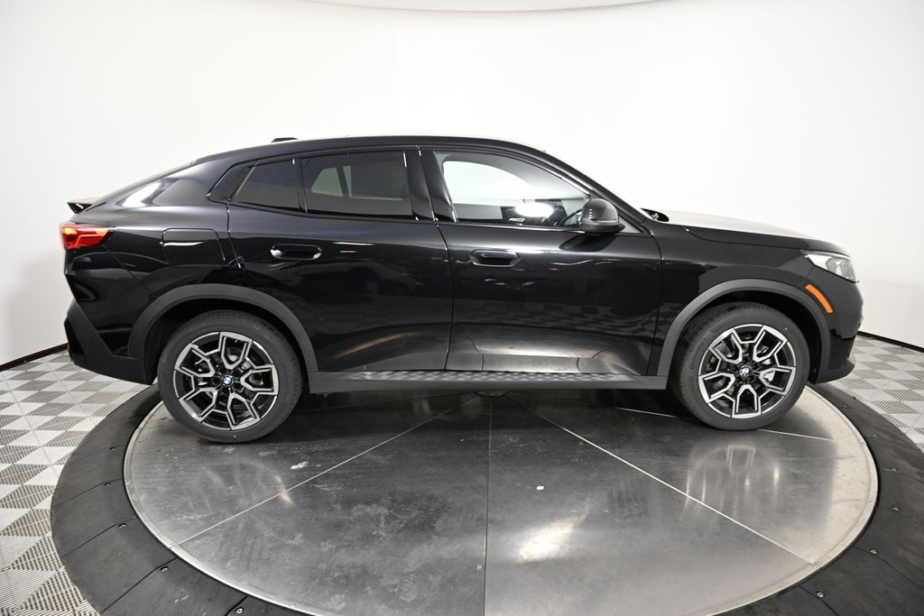 2025 BMW X2 xDrive28i 6